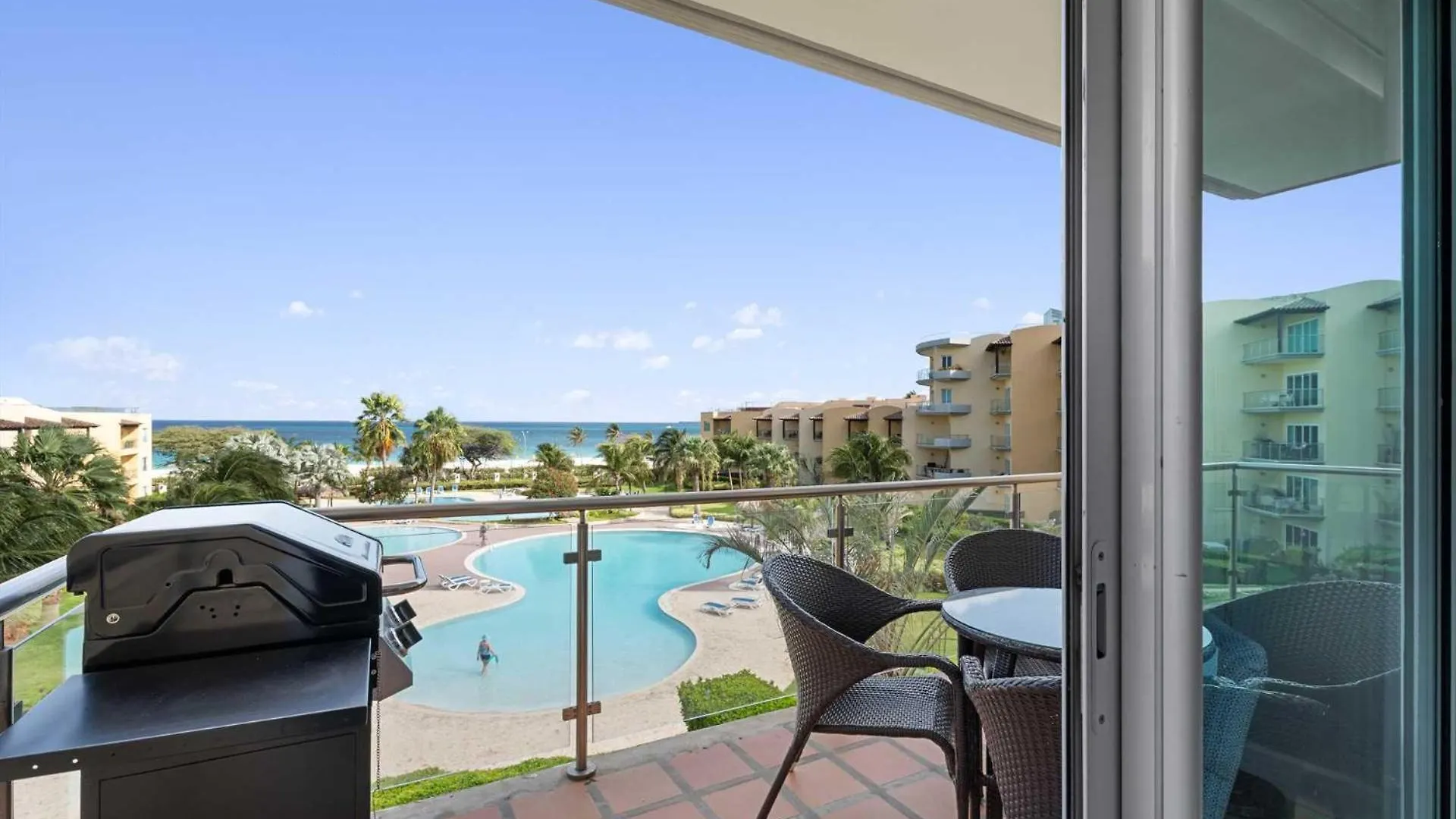 Beachfront - Amazing View 2Br Condo - A342 팜비치